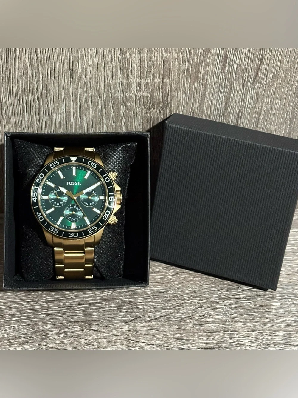 Green Fossil Bannon Chronograph Stainless Steel Men’s Watch With New Battery